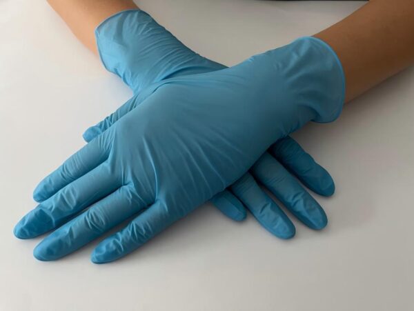 Disposable blue color nitrile gloves