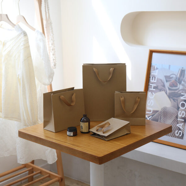 Custom kraft paper shopping bags - Image 3